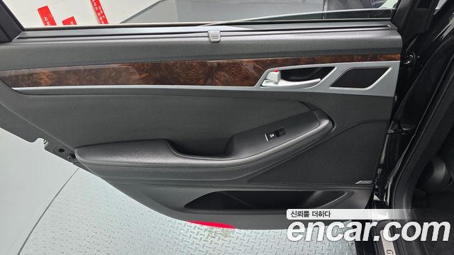 Hyundai Genesis 2016 — photo 15