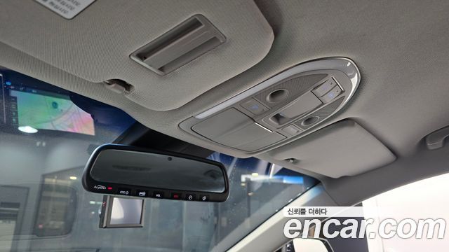 Hyundai Genesis 2016 — photo 28