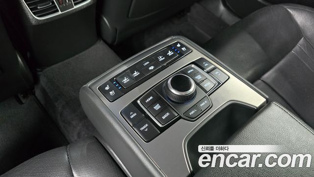 Hyundai Genesis 2016 — photo 30