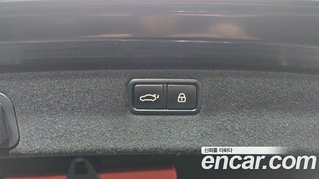 Hyundai Genesis 2016 — photo 33
