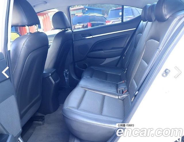 Hyundai AVANTE 2020 — photo 13