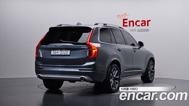 Volvo XC90 2018 — photo 2