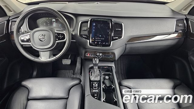Volvo XC90 2018 — photo 10