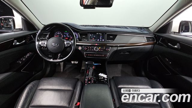 Kia K7 2019 — photo 10