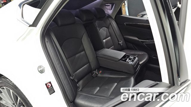 Kia K7 2019 — photo 16