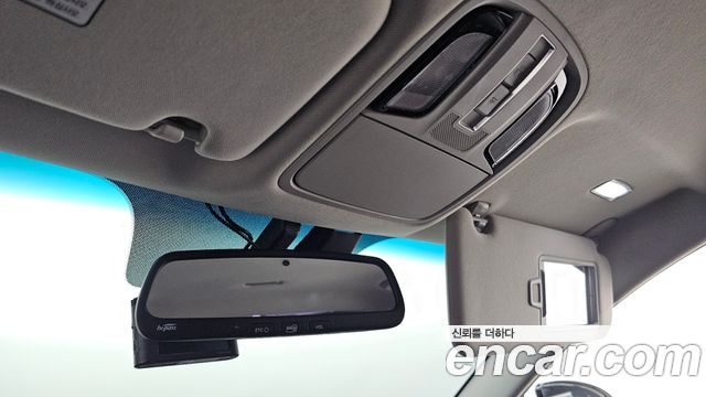 Kia K7 2019 — photo 28