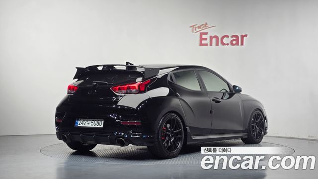 Hyundai Veloster 2022 — photo 2