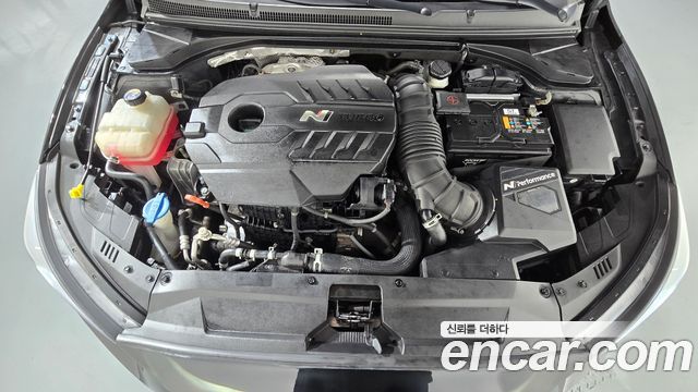 Hyundai Veloster 2022 — photo 6