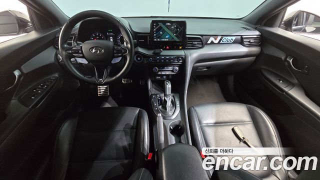 Hyundai Veloster 2022 — photo 10