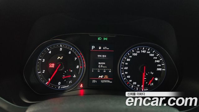 Hyundai Veloster 2022 — photo 11
