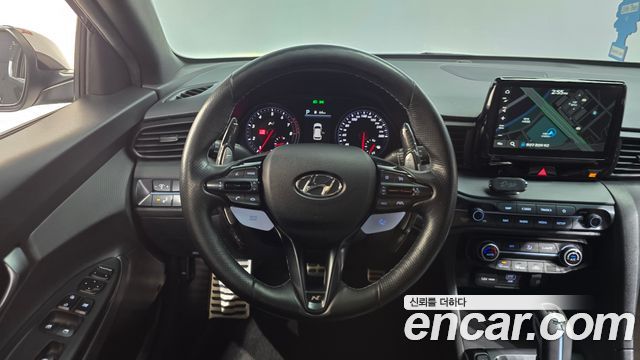 Hyundai Veloster 2022 — photo 19