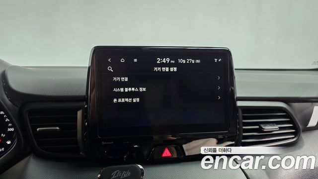 Hyundai Veloster 2022 — photo 30