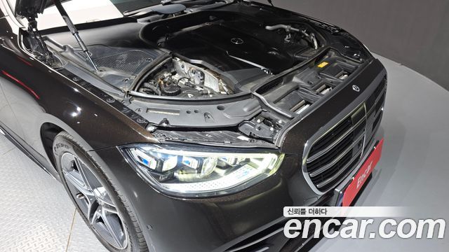 Mercedes-Benz S-Class 2022 — photo 6