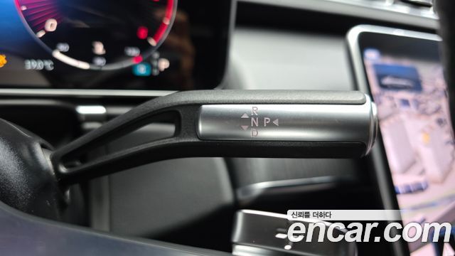 Mercedes-Benz S-Class 2022 — photo 12