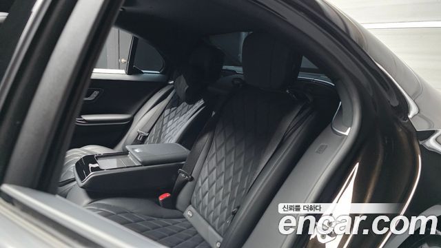Mercedes-Benz S-Class 2022 — photo 18