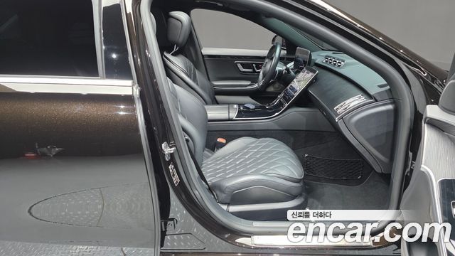 Mercedes-Benz S-Class 2022 — photo 16