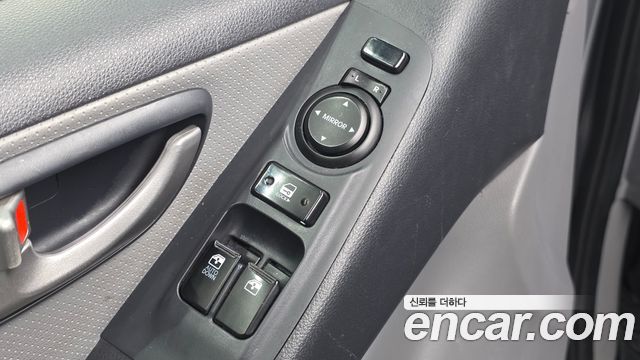 Hyundai Starex 2015 — photo 12