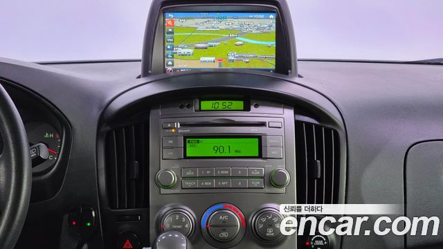 Hyundai Starex 2015 — photo 16