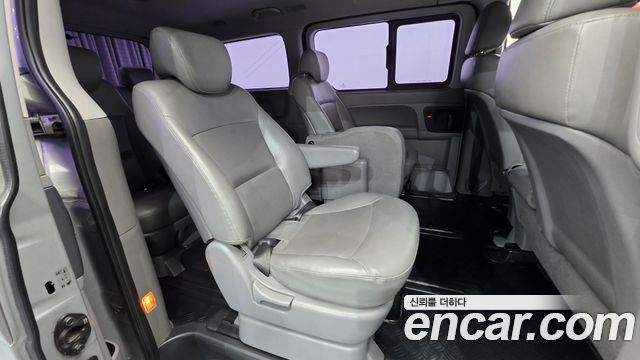 Hyundai Starex 2015 — photo 19