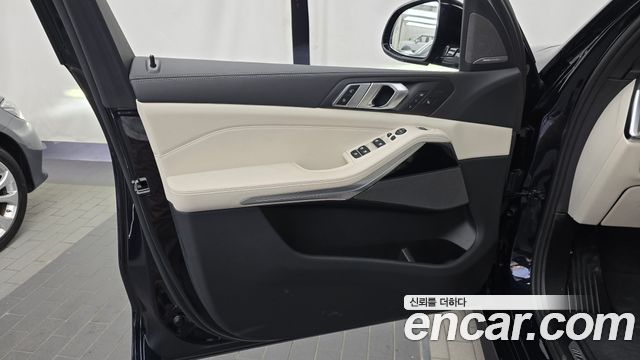 BMW X5 2025 — photo 14