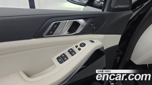 BMW X5 2025 — photo 28