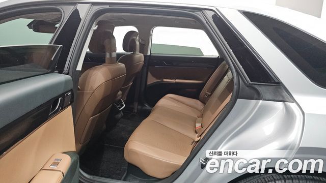Hyundai Grandeur 2023 — photo 18