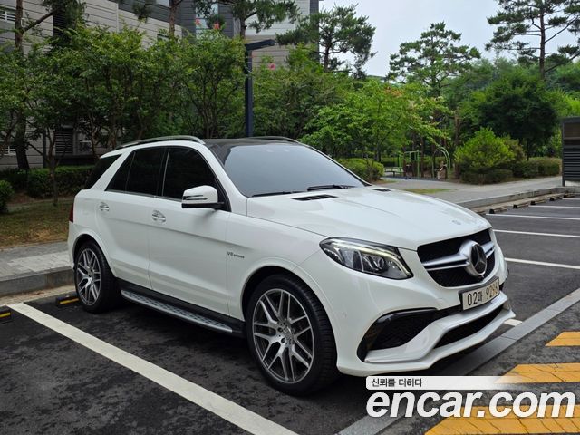 Mercedes-Benz GLE-Class 2016 — photo 2
