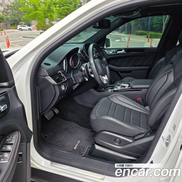 Mercedes-Benz GLE-Class 2016 — photo 8