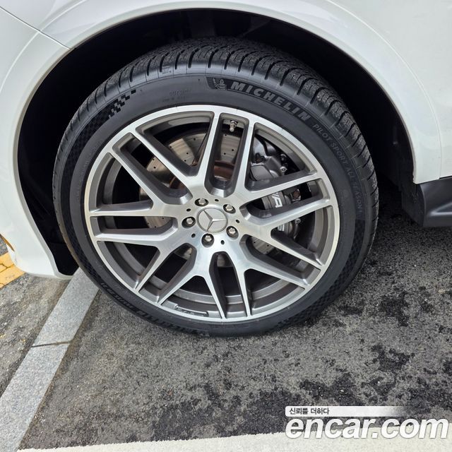 Mercedes-Benz GLE-Class 2016 — photo 16