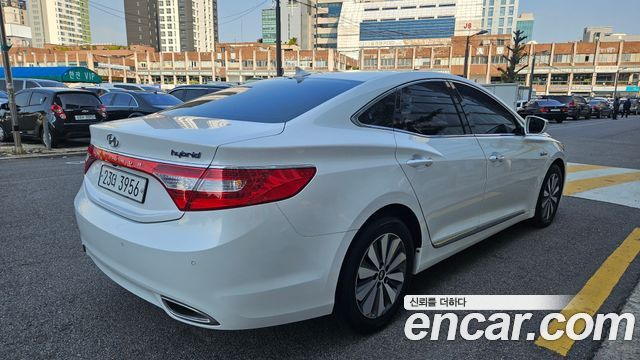 Hyundai Grandeur 2015 — photo 2