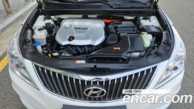 Hyundai Grandeur 2015 — photo 5