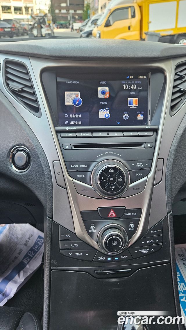 Hyundai Grandeur 2015 — photo 11
