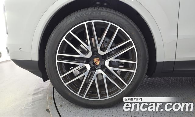 Porsche Cayenne 2026 — photo 5