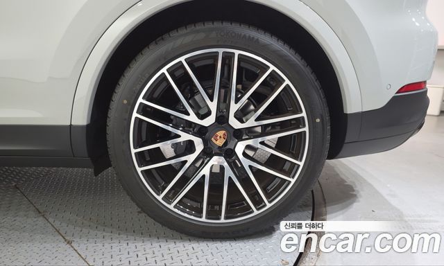 Porsche Cayenne 2026 — photo 7