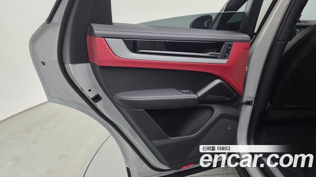 Porsche Cayenne 2026 — photo 15