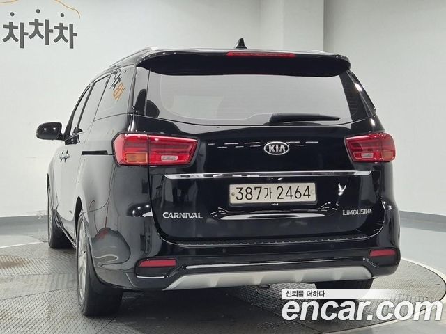 Kia Canival 2020 — photo 2