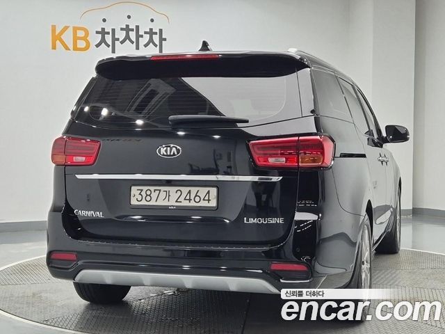 Kia Canival 2020 — photo 3