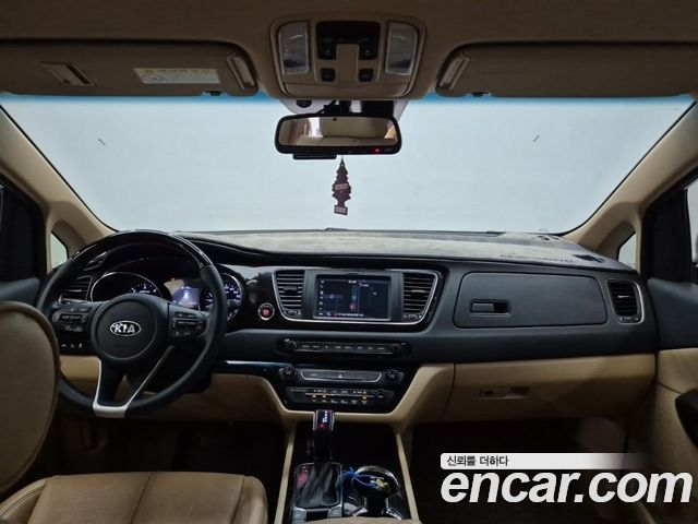 Kia Canival 2020 — photo 7