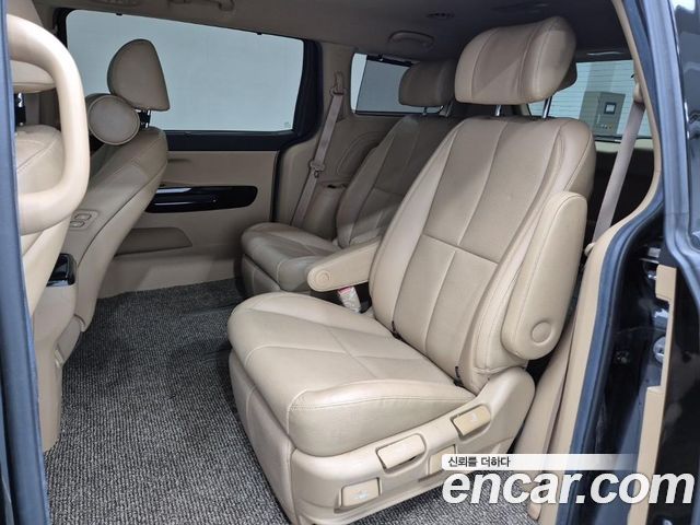 Kia Canival 2020 — photo 12