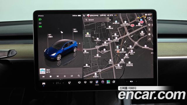 Tesla Model Y 2023 — photo 19
