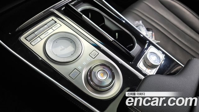 Genesis GV80 2021 — photo 9