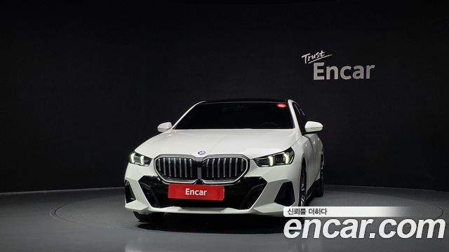BMW 5-Series 2024 — photo 3