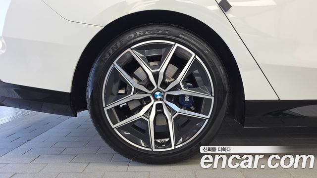 BMW 5-Series 2024 — photo 5