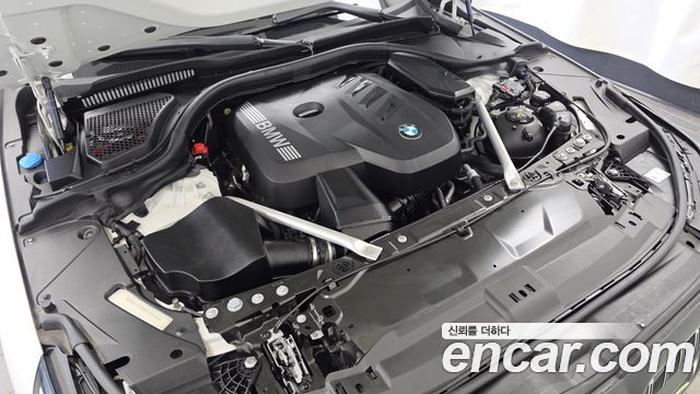BMW 5-Series 2024 — photo 6