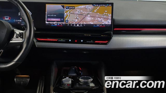 BMW 5-Series 2024 — photo 20