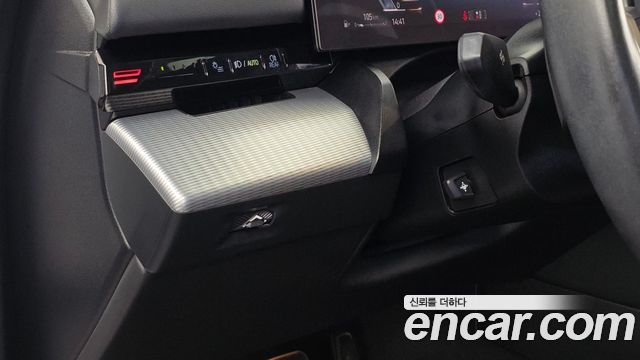 BMW 5-Series 2024 — photo 27