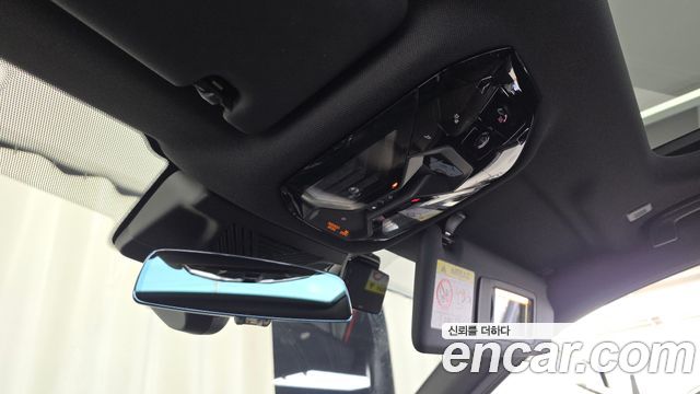 BMW 5-Series 2024 — photo 30