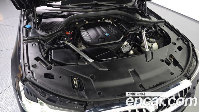 BMW Gran Turismo 2022 — photo 6