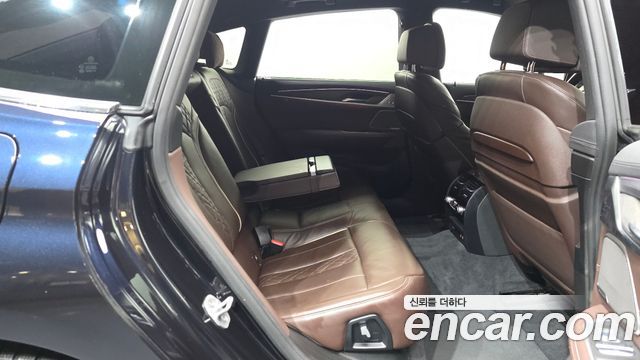 BMW Gran Turismo 2022 — photo 17