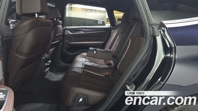 BMW Gran Turismo 2022 — photo 18